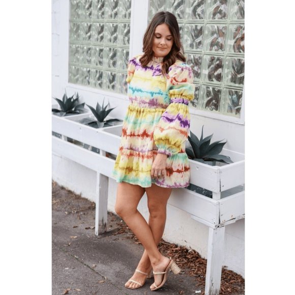 Elliatt Smitten Mini Dress - Picture 4 of 15